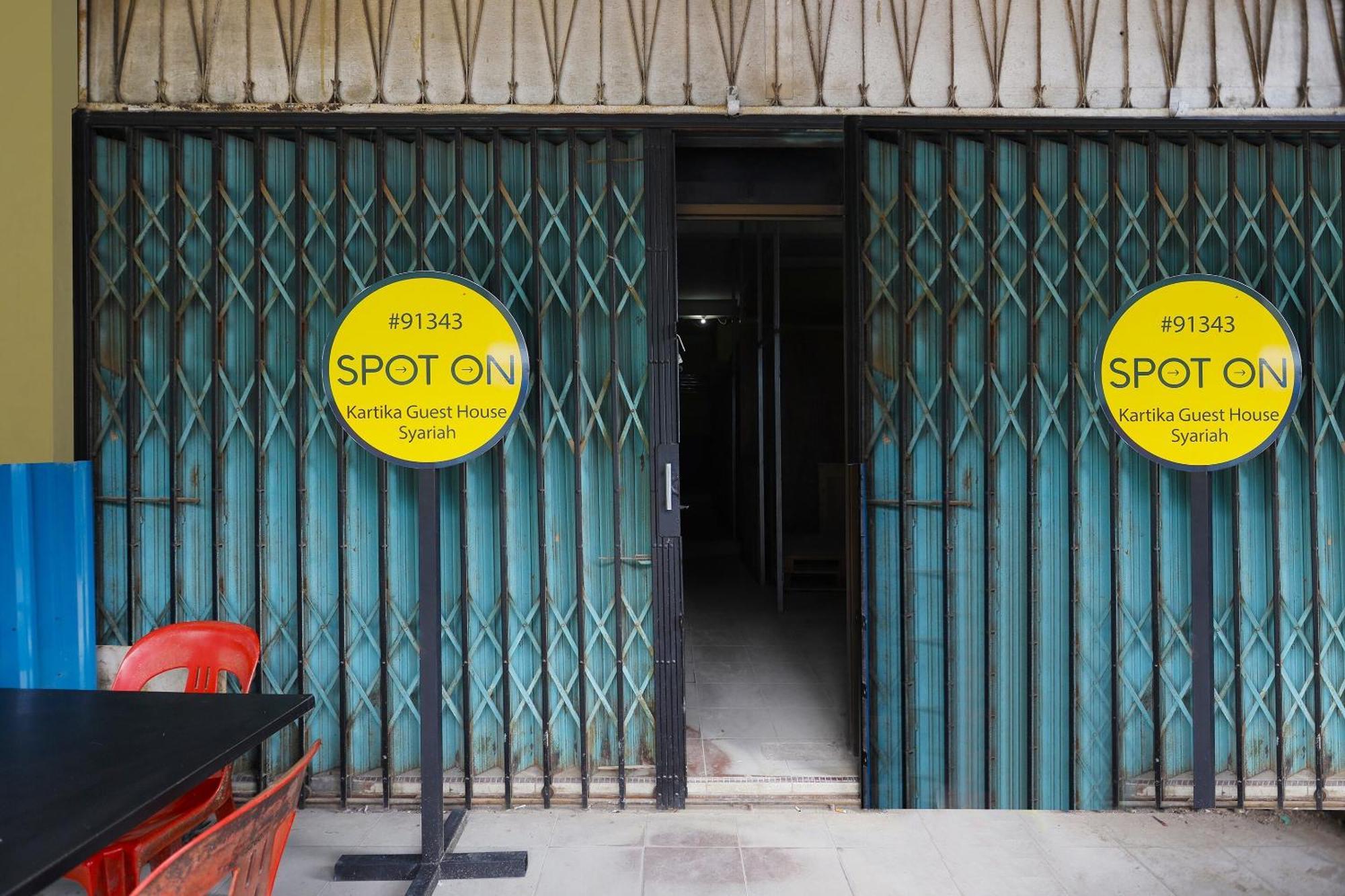 Spot On 91343 Kartika Guest House Syariahnearpantai Stres Jodoh  Екстер'єр фото